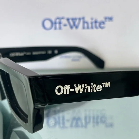 Off-White Manchester Sunglasses - Picture 4 of 14